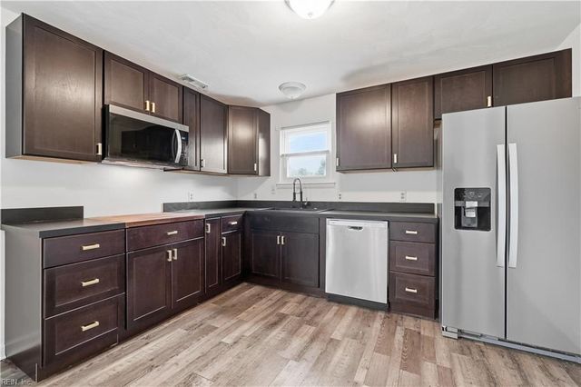 5217 Bonneydale RD, Virginia Beach, VA 23464