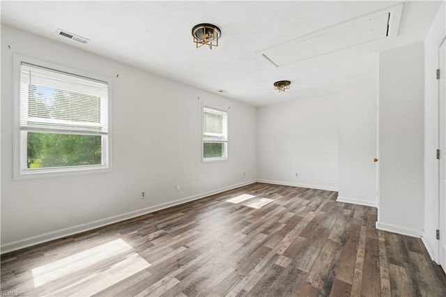 5217 Bonneydale RD, Virginia Beach, VA 23464