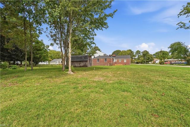5217 Bonneydale RD, Virginia Beach, VA 23464