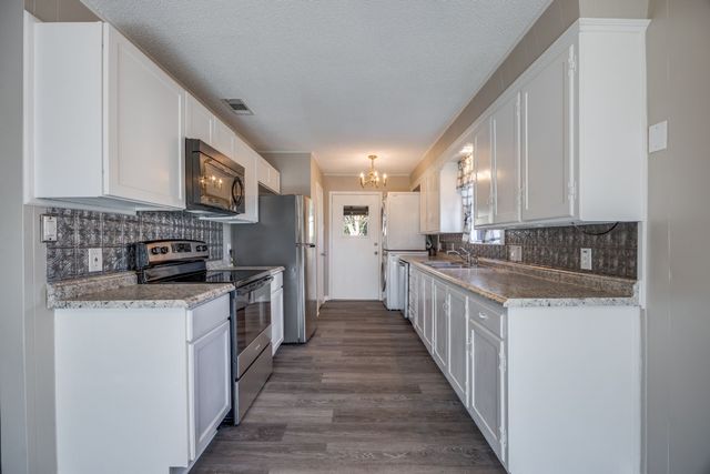 109 Churchill Lane, Pottsboro, TX 75076