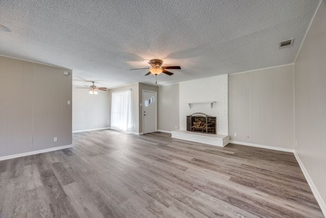 109 Churchill Lane, Pottsboro, TX 75076