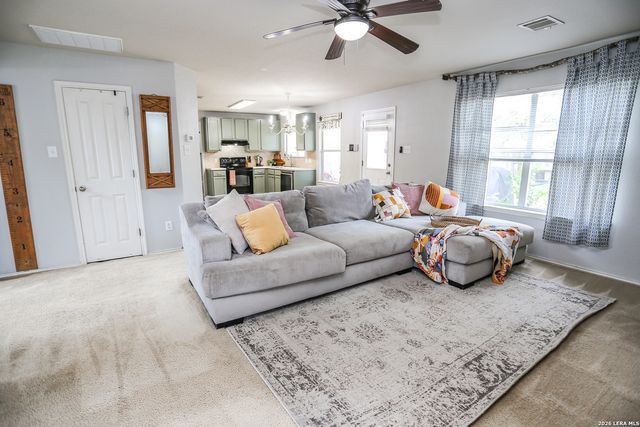 100 STEER LN, Cibolo, TX 78108