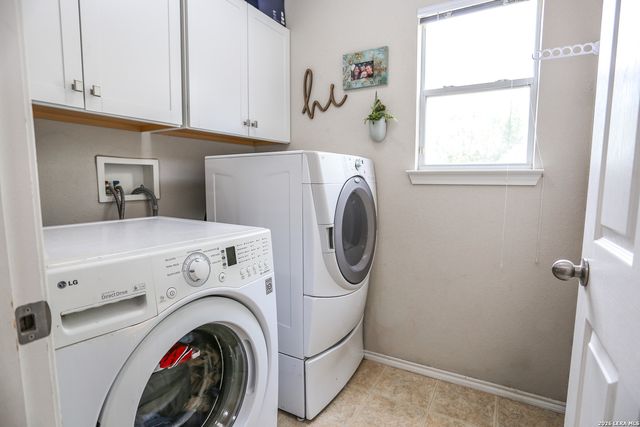 100 STEER LN, Cibolo, TX 78108