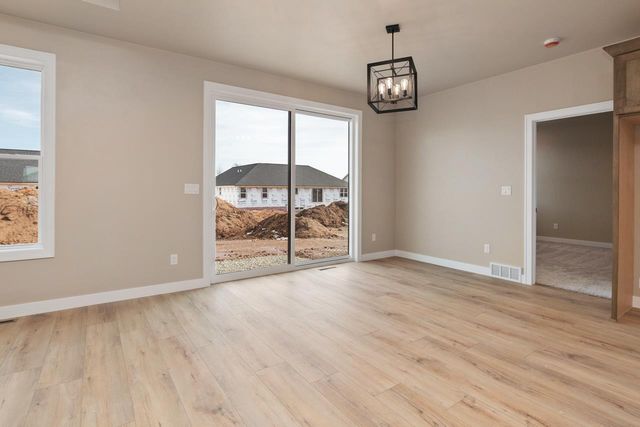 1450 DIVINITY DRIVE, De Pere, WI 54115