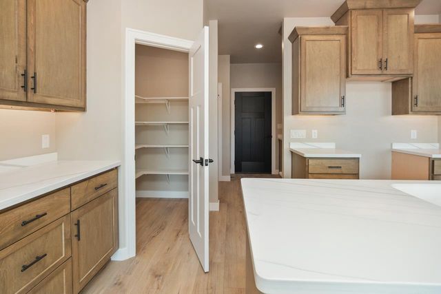 1450 DIVINITY DRIVE, De Pere, WI 54115