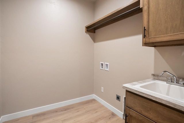 1450 DIVINITY DRIVE, De Pere, WI 54115