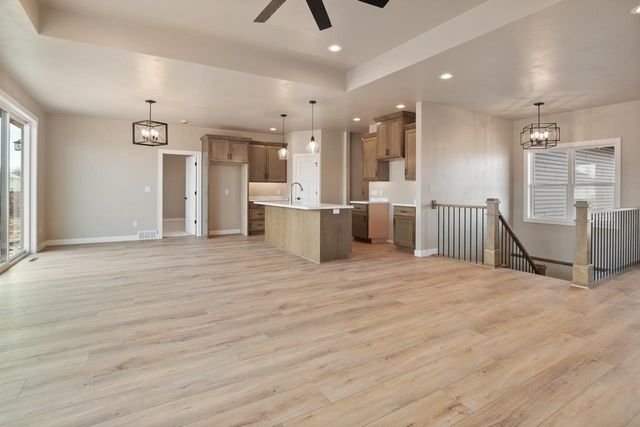 1450 DIVINITY DRIVE, De Pere, WI 54115