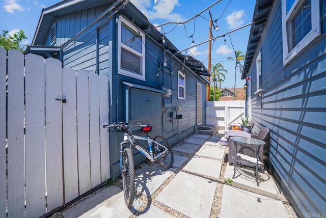 4499 Campus Avenue, San Diego, CA 92116