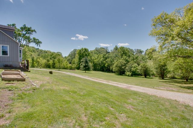 1830 Popes Chapel Rd, Thompsons Station, TN 37179