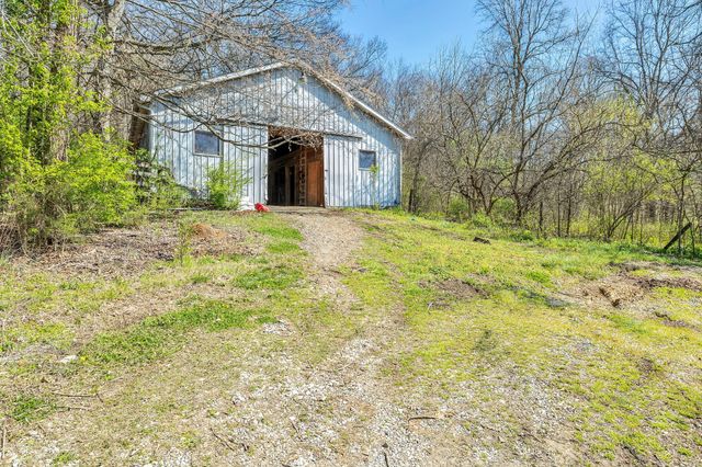 1830 Popes Chapel Rd, Thompsons Station, TN 37179