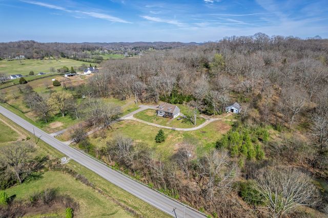 1830 Popes Chapel Rd, Thompsons Station, TN 37179