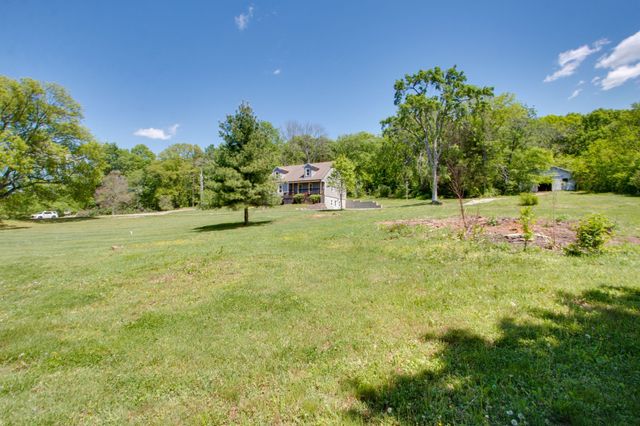 1830 Popes Chapel Rd, Thompsons Station, TN 37179