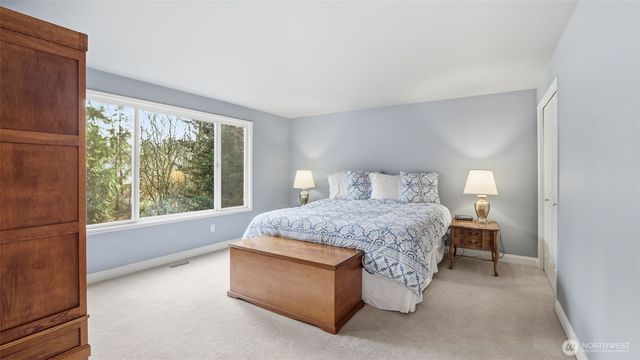 25919 SE 40th Court, Sammamish, WA 98029