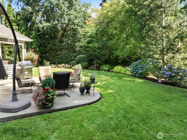 25919 SE 40th Court, Sammamish, WA 98029