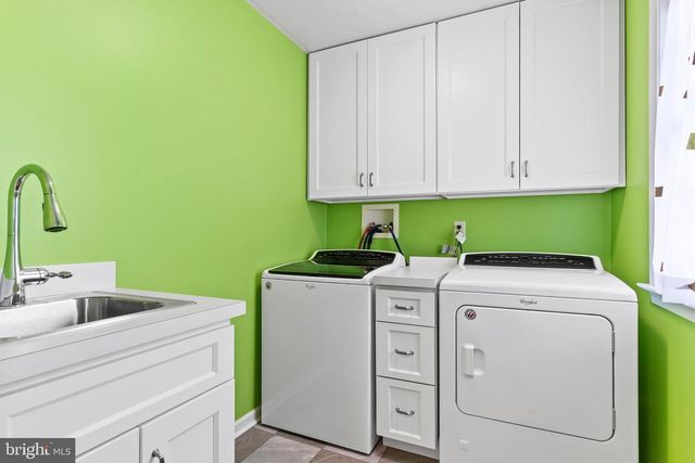 46 LAKE MEADE DR, East Berlin, PA 17316