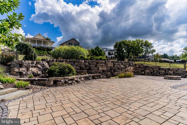 46 LAKE MEADE DR, East Berlin, PA 17316