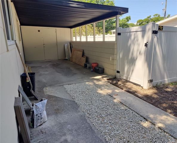 7498 ORPINE DRIVE N, St Petersburg, FL 33702