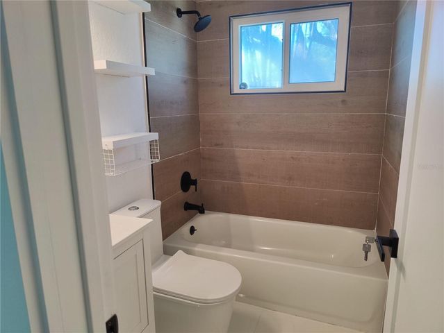 7498 ORPINE DRIVE N, St Petersburg, FL 33702