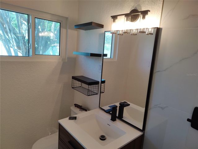 7498 ORPINE DRIVE N, St Petersburg, FL 33702