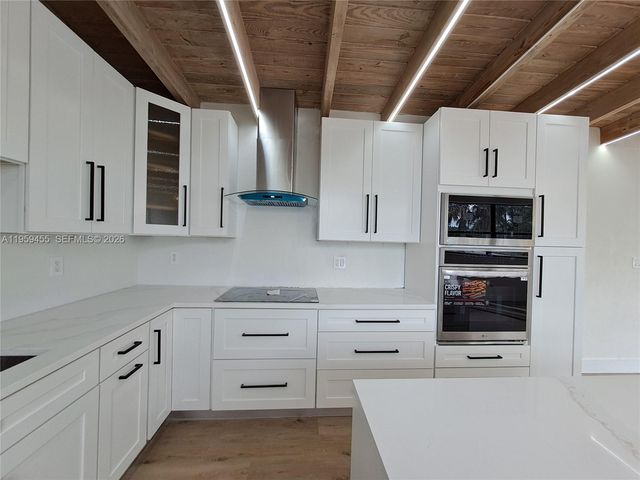 3110 SW 15th Ct, Fort Lauderdale, FL 33312