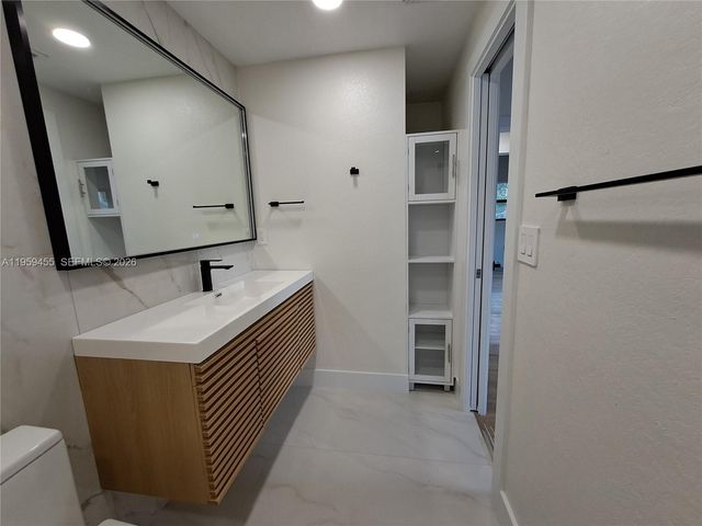 3110 SW 15th Ct, Fort Lauderdale, FL 33312