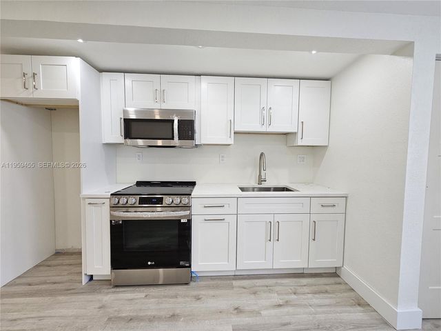 3110 SW 15th Ct, Fort Lauderdale, FL 33312