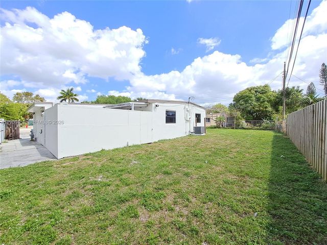 3110 SW 15th Ct, Fort Lauderdale, FL 33312