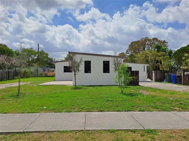 3110 SW 15th Ct, Fort Lauderdale, FL 33312
