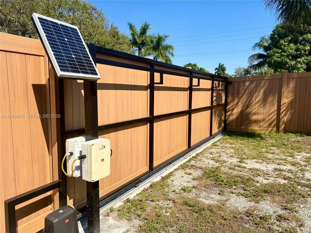 3110 SW 15th Ct, Fort Lauderdale, FL 33312