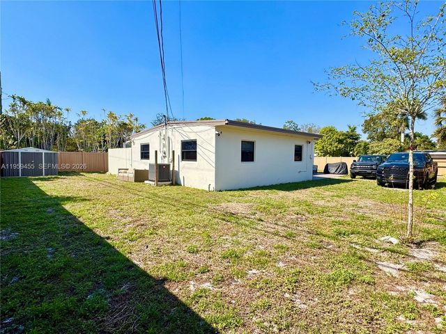 3110 SW 15th Ct, Fort Lauderdale, FL 33312