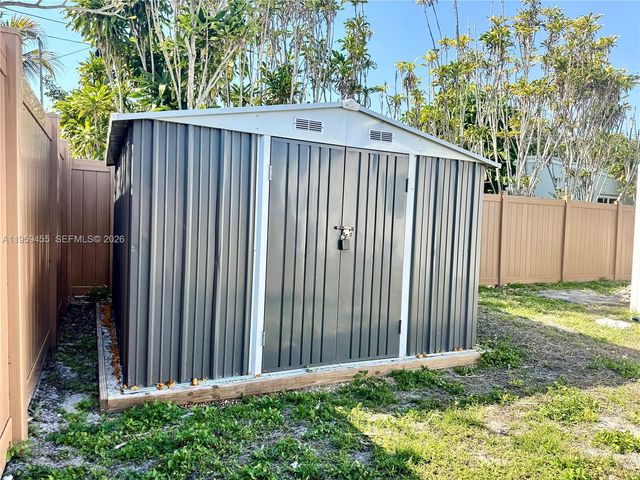 3110 SW 15th Ct, Fort Lauderdale, FL 33312