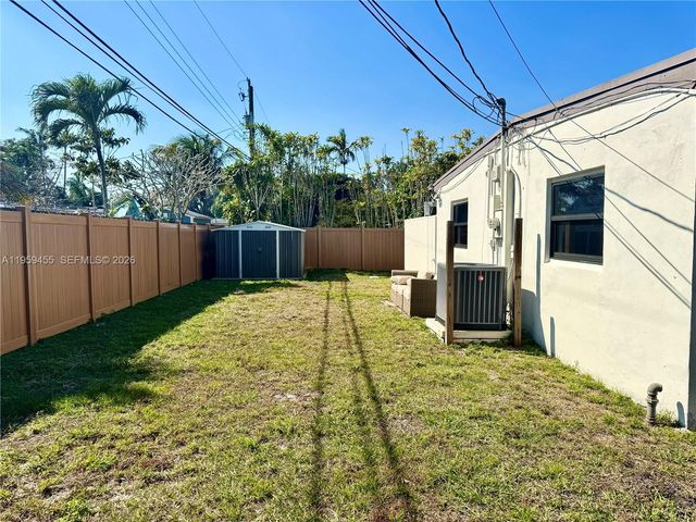3110 SW 15th Ct, Fort Lauderdale, FL 33312