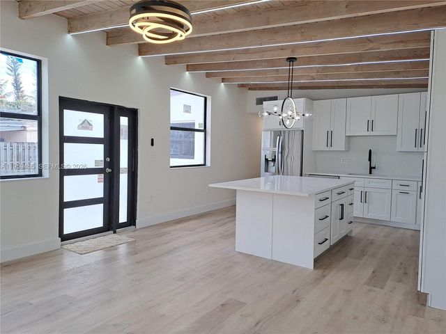 3110 SW 15th Ct, Fort Lauderdale, FL 33312