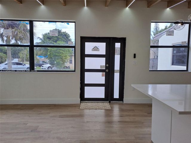 3110 SW 15th Ct, Fort Lauderdale, FL 33312