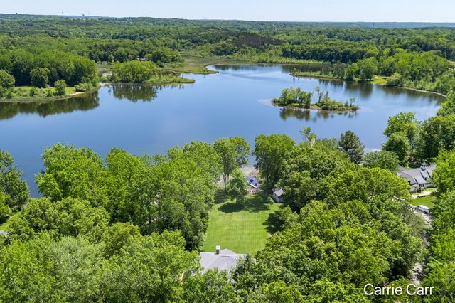8170 Freska Lake Drive Ne, Plainfield Twp, MI 49321
