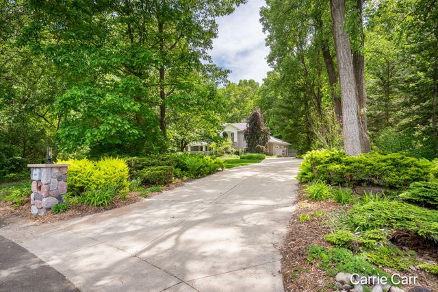 8170 Freska Lake Drive Ne, Plainfield Twp, MI 49321