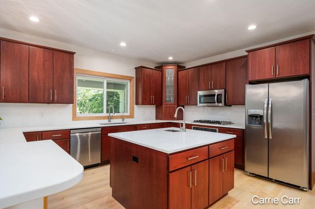 8170 Freska Lake Drive Ne, Plainfield Twp, MI 49321