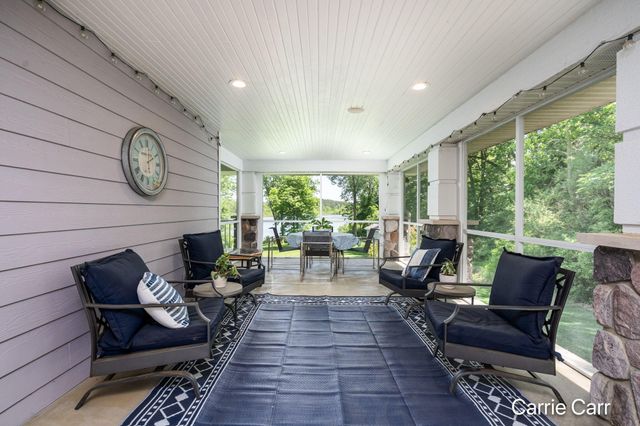 8170 Freska Lake Drive Ne, Plainfield Twp, MI 49321