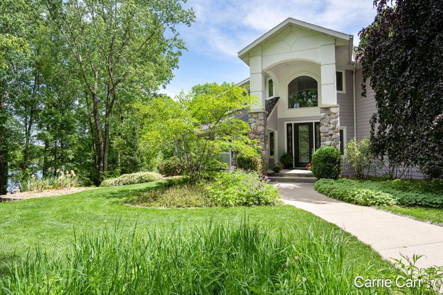 8170 Freska Lake Drive Ne, Plainfield Twp, MI 49321