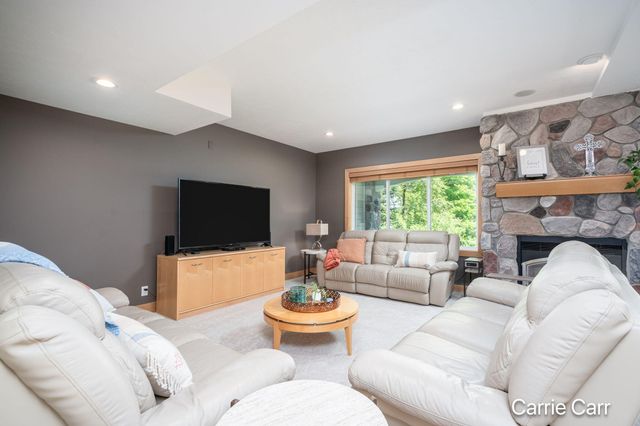 8170 Freska Lake Drive Ne, Plainfield Twp, MI 49321