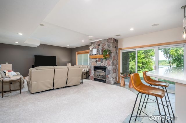8170 Freska Lake Drive Ne, Plainfield Twp, MI 49321