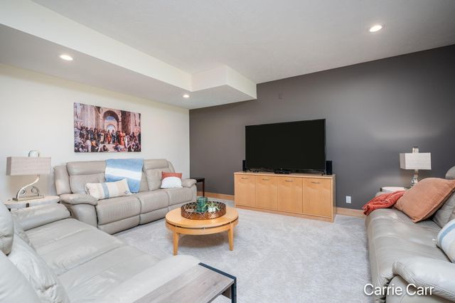 8170 Freska Lake Drive Ne, Plainfield Twp, MI 49321