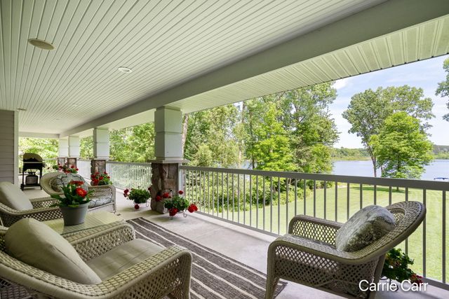8170 Freska Lake Drive Ne, Plainfield Twp, MI 49321