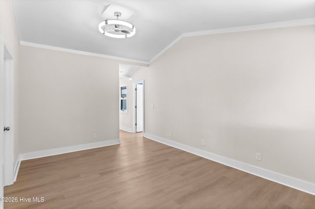 1000 Pine Street, Lake Waccamaw, NC 28450