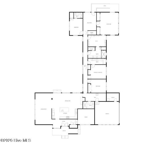 1000 Pine Street, Lake Waccamaw, NC 28450