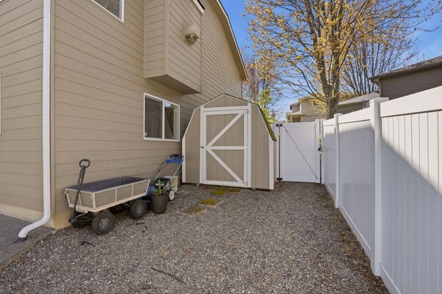 3812 E Terra Ct, Spokane, WA 99223