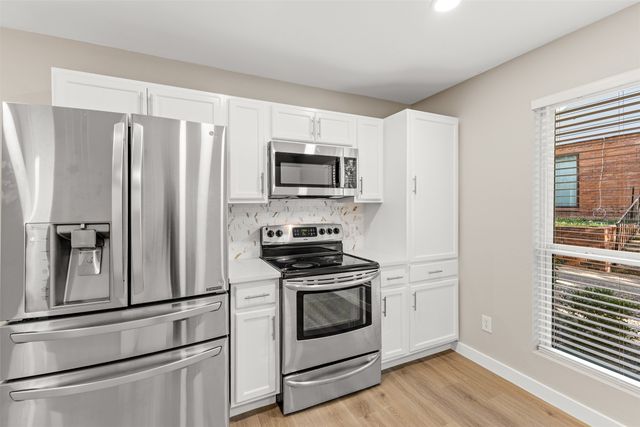6738 Eastridge Drive 106, Dallas, TX 75231