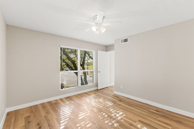 6738 Eastridge Drive 106, Dallas, TX 75231