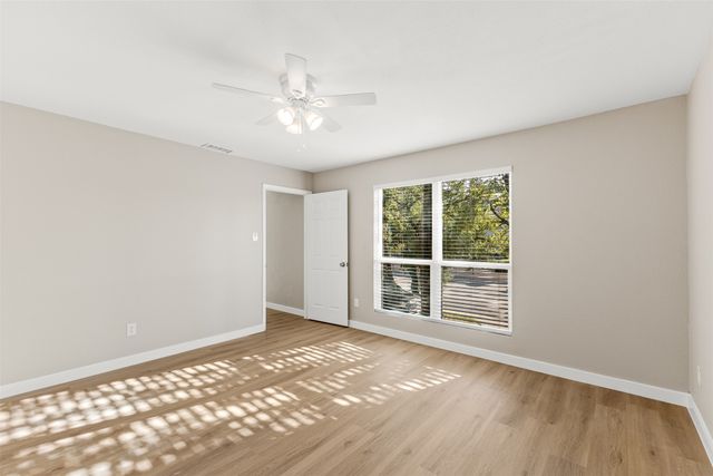 6738 Eastridge Drive 106, Dallas, TX 75231