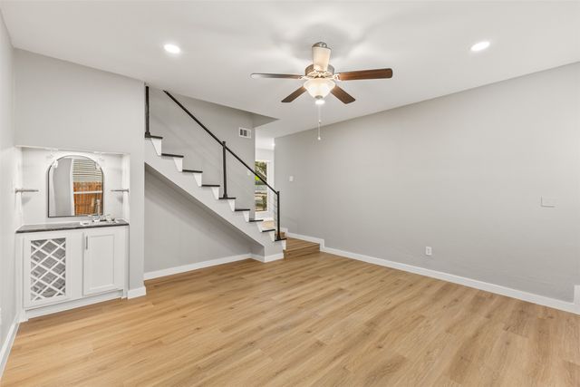6738 Eastridge Drive 106, Dallas, TX 75231